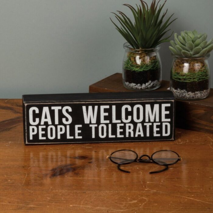 Cats Welcome Wooden Box Sign FunnyRusticModern Quote Wall Art LivingDiningBedroom Cute Farmhouse Decor d536829f 07d4 431e 8fc4 184b6be0afba