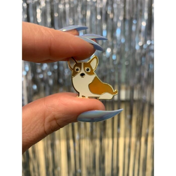 Corgi Wigglebutts Make Me Nuts Enamel Pin On Gift Card 5db98a85 b872 41ee b893 94871e6709f6