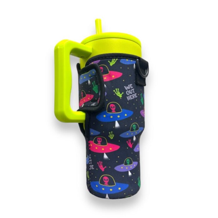 aliens 25 35oz tumbler with handle sleevedrink handlers 753285